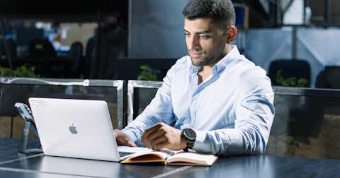 Professional Business Email in Naples