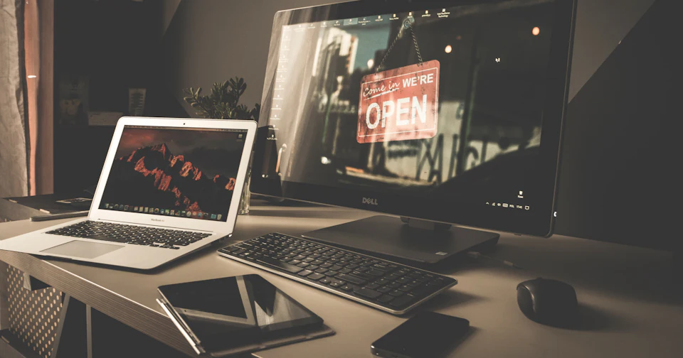Website Copy That Sells in Naples — Sparkler Digital